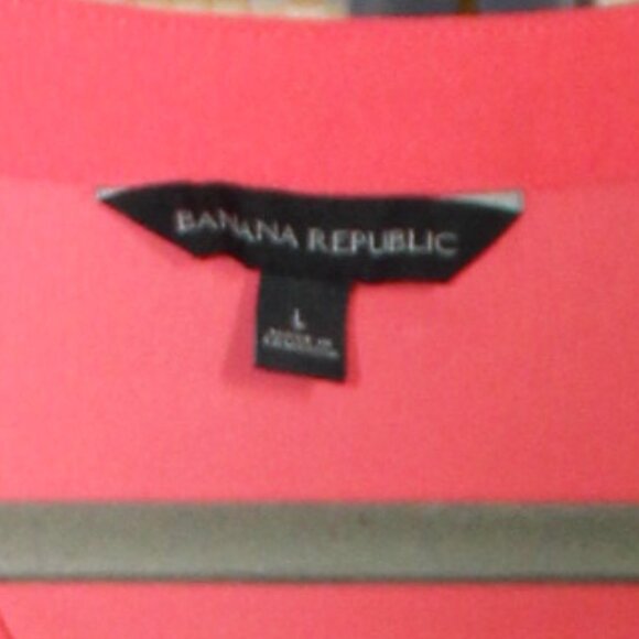 Banana Republic Coral Cap Sleeve V-Neck Shell - Picture 5 of 5